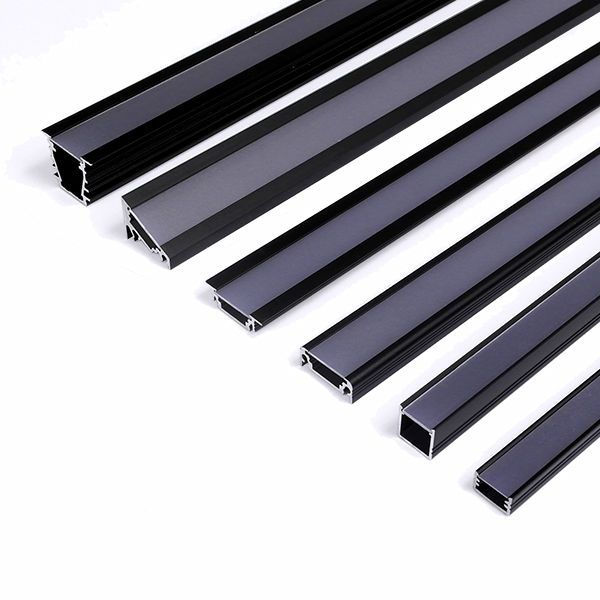 negru-led-profil-aluminiu-difuzor-negru